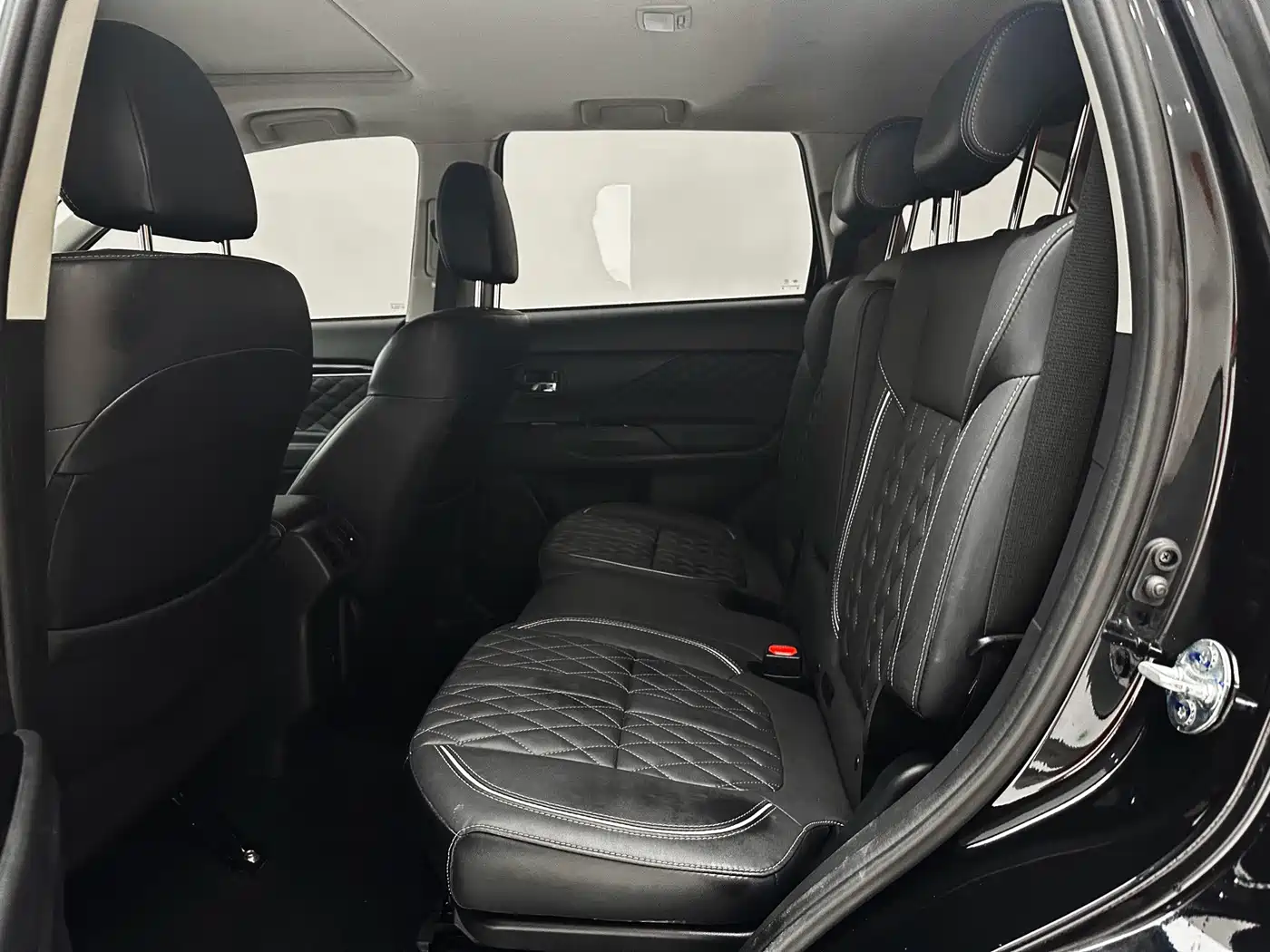 Mitsubishi Outlander 2022 2021 2.0L FWD Comfort Edition 5-seater