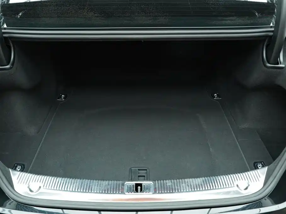 Audi A8 2014 A8L 45 TFSI quattro Luxury фото 30