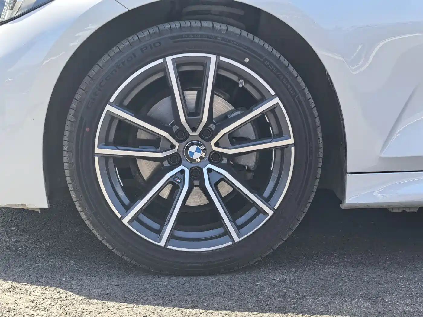 BMW 3 Series 2024 320Li M Sport Package фото 4