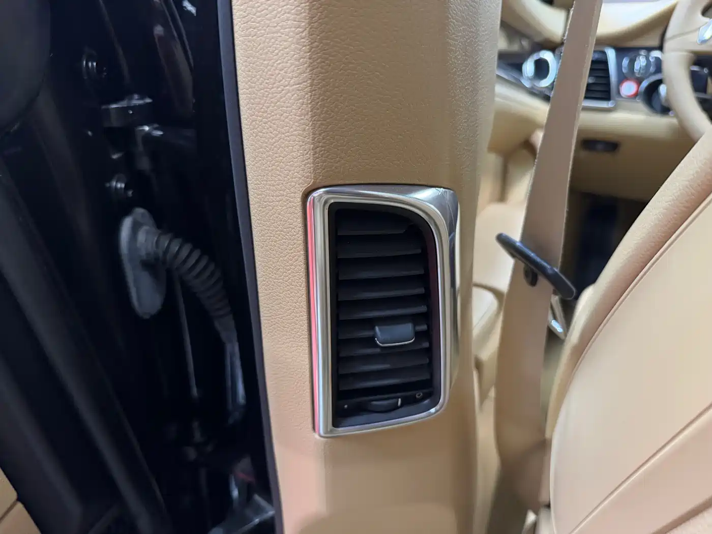 Porsche Panamera 2014 Panamera 4 3.0T фото 40
