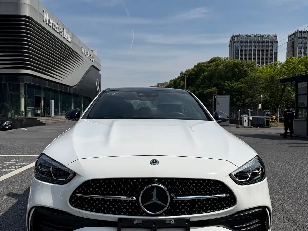 Mercedes-Benz C-Class 2024 C 260 L Night Edition Sport фото 2