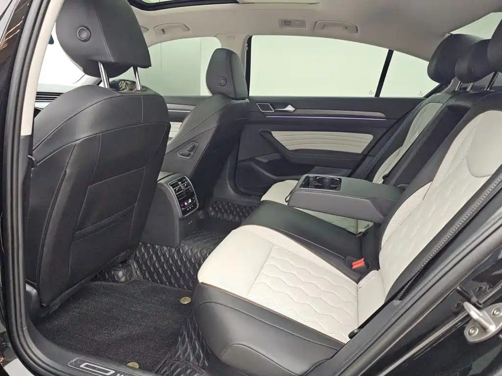 Volkswagen Magotan 2026 2026 Model 30 Million Special Selection 380TSI DSG Luxury