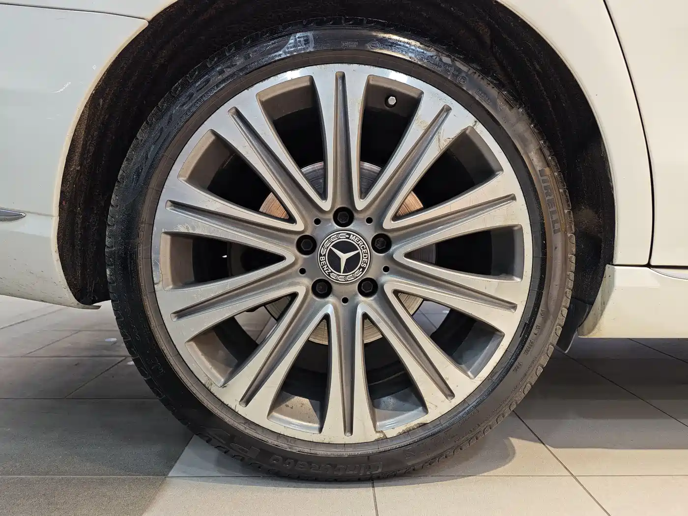 Mercedes-Benz E-Class 2016 E 300 L Fashion Type фото 32