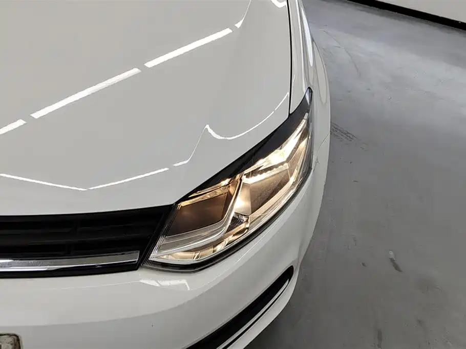 Volkswagen Polo 2018 1.5L Auto Comfort фото 5