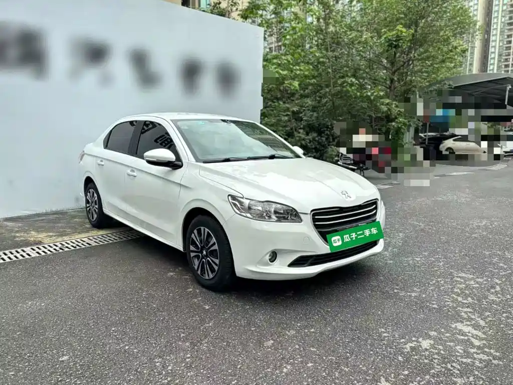 Peugeot 301 2017 2016 1.6L Manual Comfort Edition