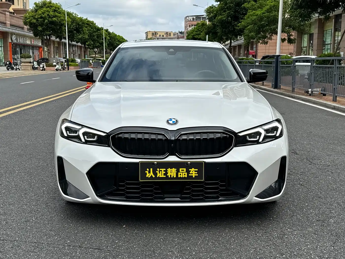 BMW 3 Series 2026 2026 330Li M Sport Shadowline Package