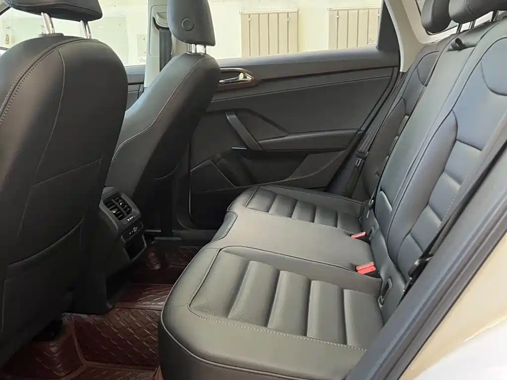 Volkswagen Tharu 2022 280TSI FWD Luxury Edition фото 9