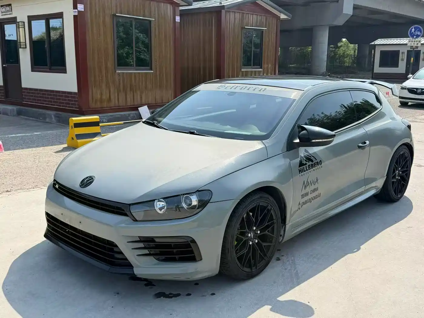 Volkswagen Scirocco 2011 1.4TSI Comfort фото 2