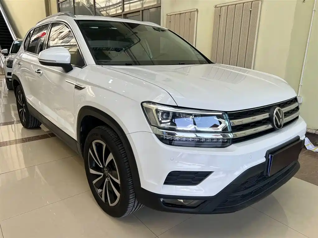 Volkswagen Tharu 2022 280TSI FWD Luxury Edition фото 3