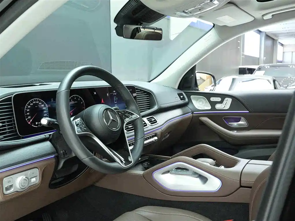 Mercedes-Benz GLE 2024 GLE 450 4MATIC Luxury фото 7