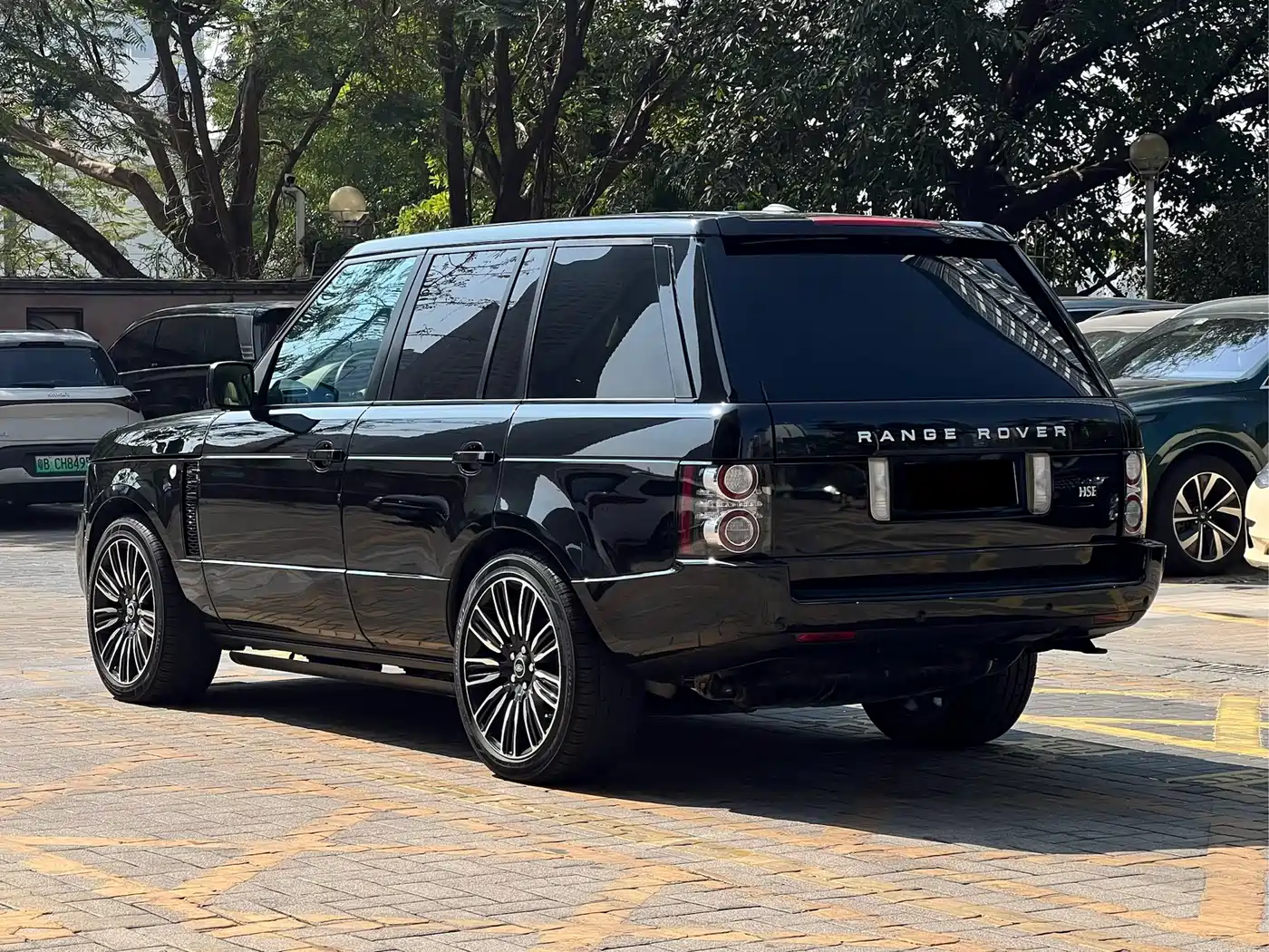 Land Rover Range Rover 2012 5.0 NA V8 фото 11