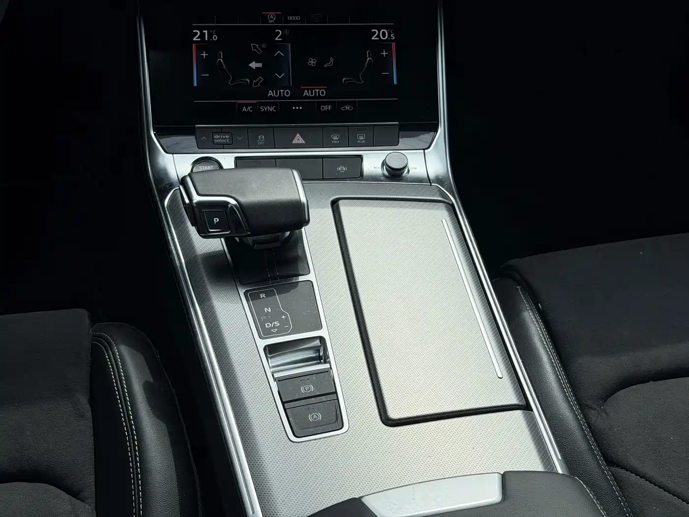 Audi A7L 2026 2022 45 TFSI S-line Youth Dream Edition