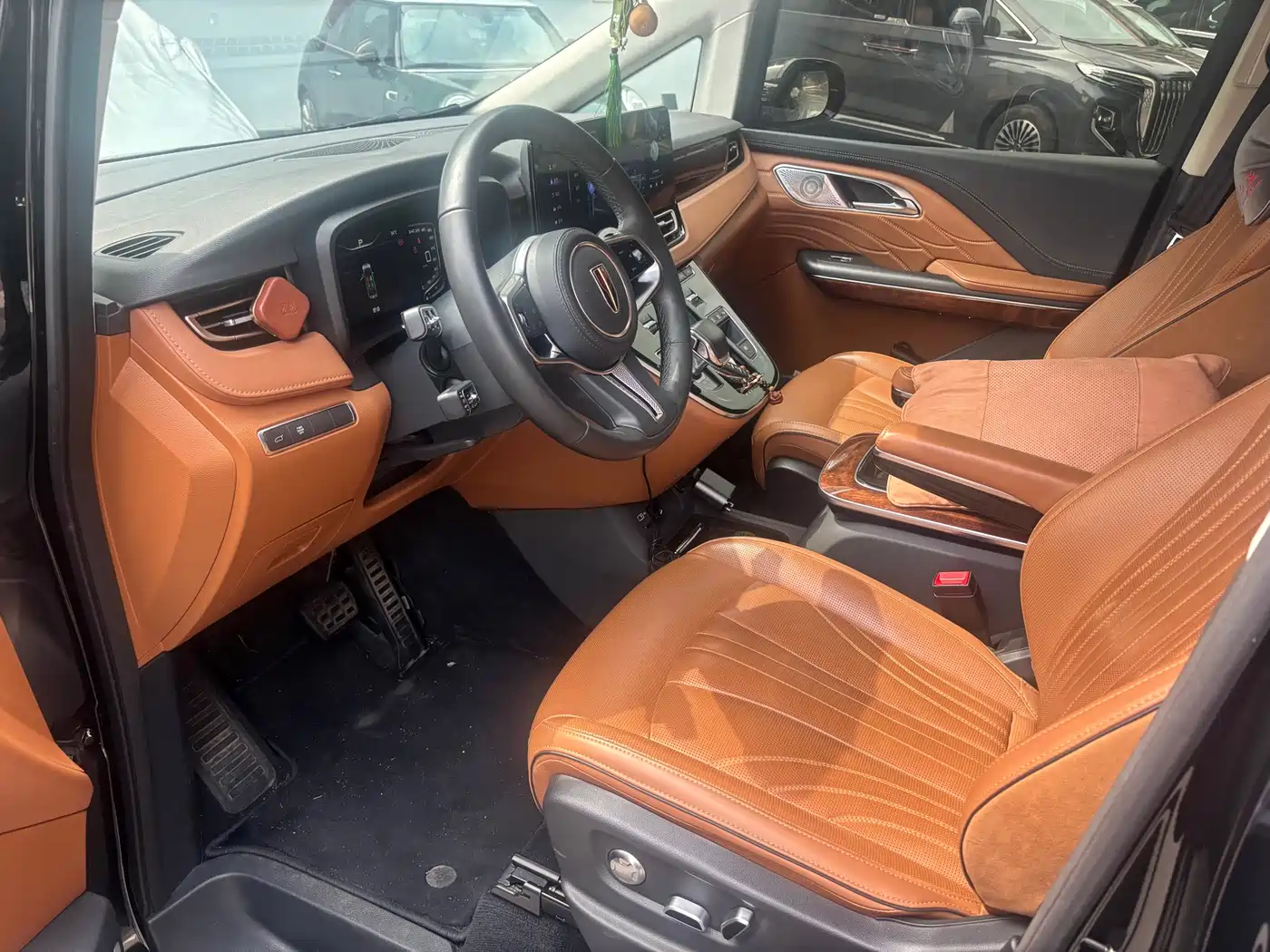 Hongqi HQ9 2023 2.0T Smart Connect Flagship фото 7
