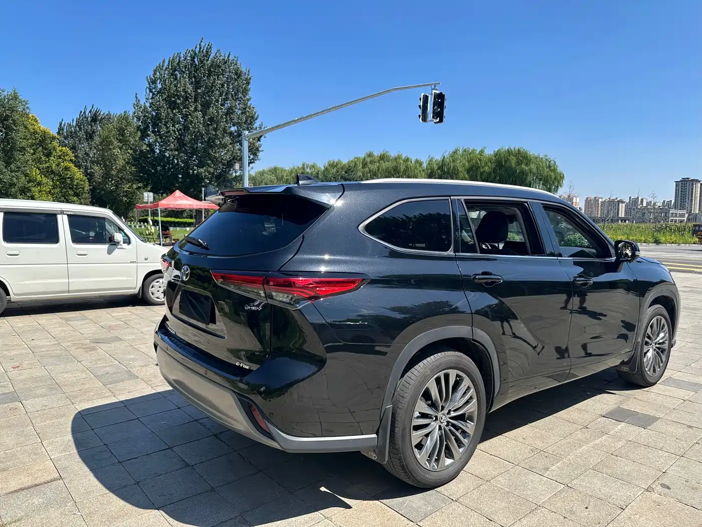 Toyota Highlander 2025 2024 2.5L Smart Hybrid 4WD Premium 7-seater
