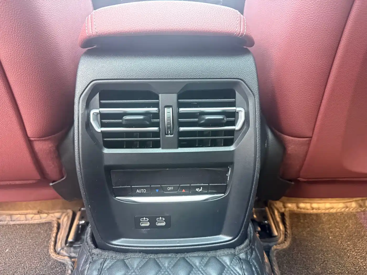 BMW 3 Series 2023 320Li M Sport Package фото 9
