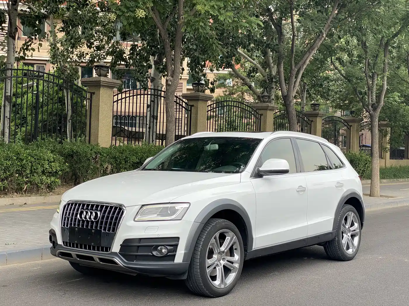 Audi Q5 (Import) 2014 2013 45 TFSI quattro Off-road
