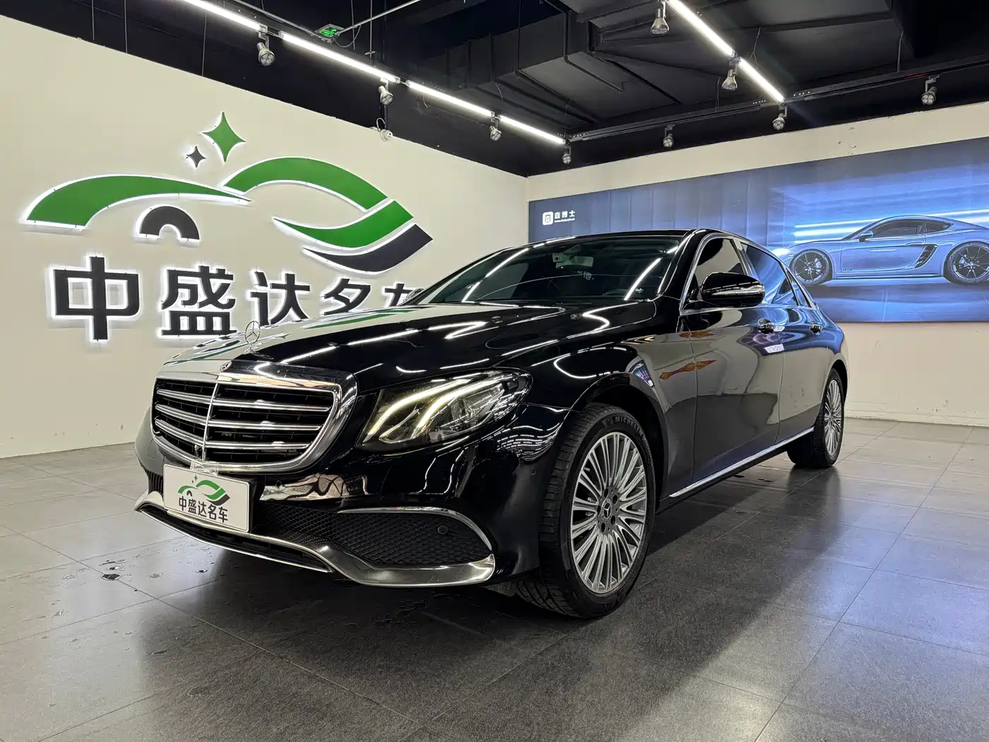 Mercedes-Benz E-Class 2020 E 300 L Fashion