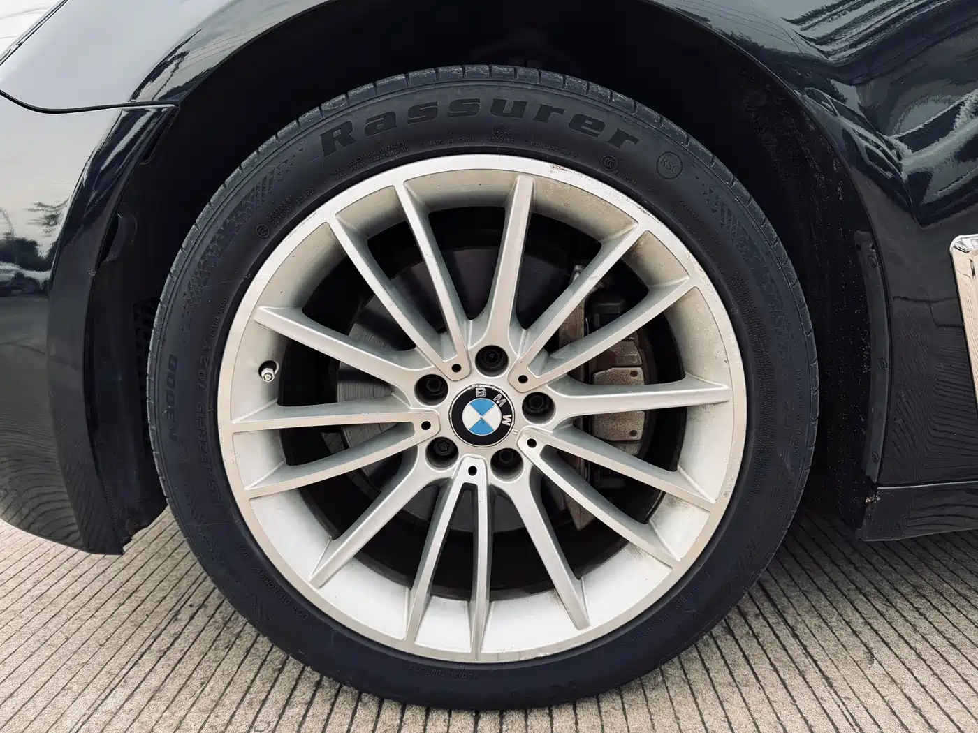 BMW 7 Series 2014 730Li Premium фото 9