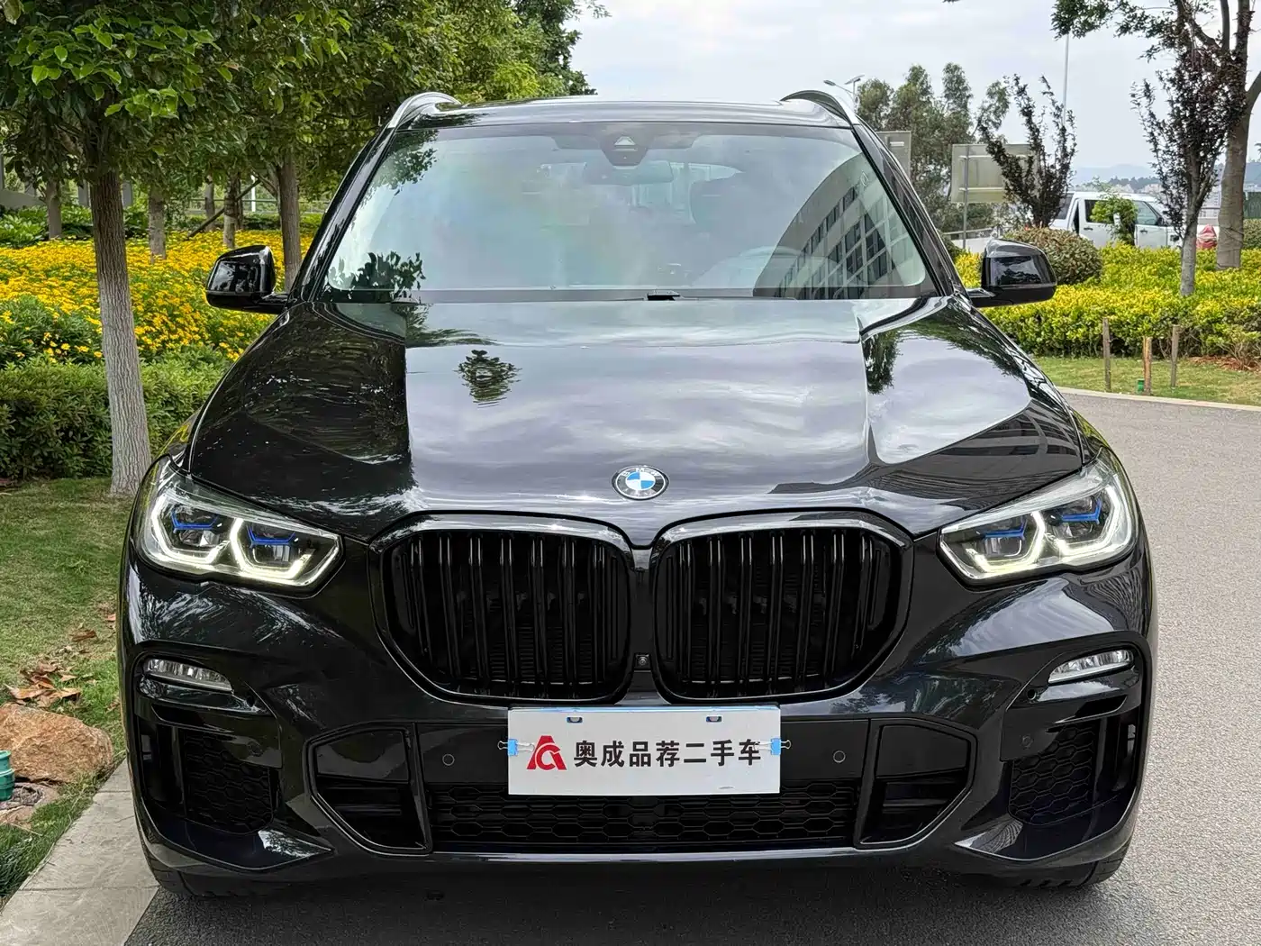 BMW X5 (Import) 2021 xDrive40i M Sport Package фото 2