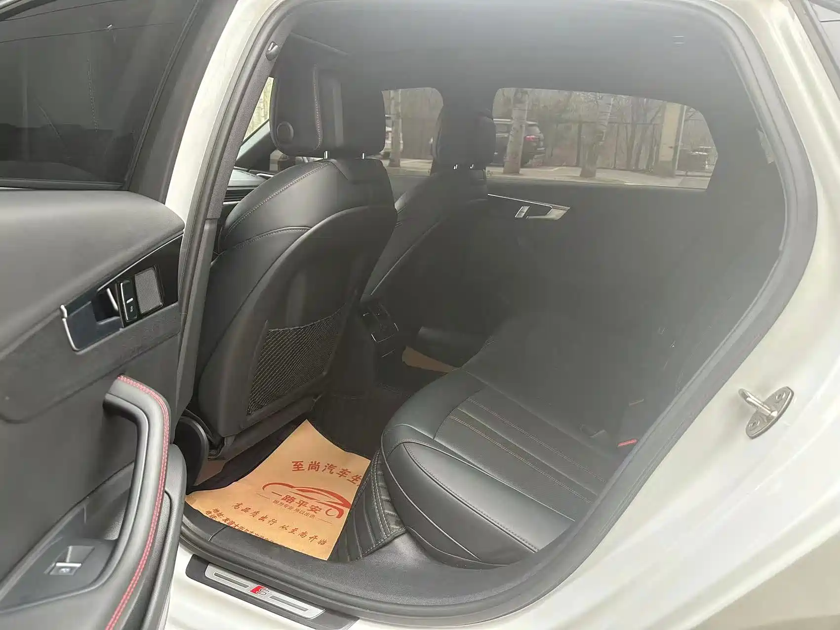 صورة 3 - Audi A4L