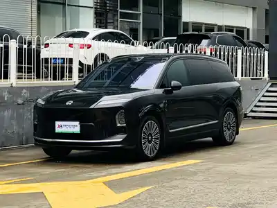 NIO ES8