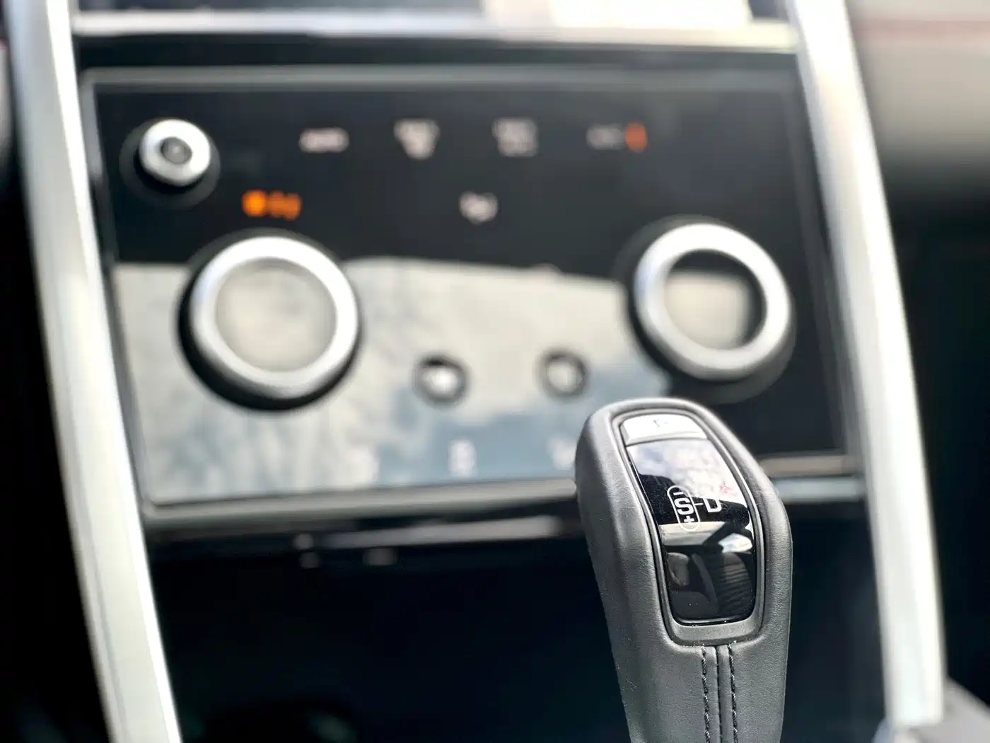 LAND ROVER DISCOVER NEW ENERGY SOURCES FOR SPORTS