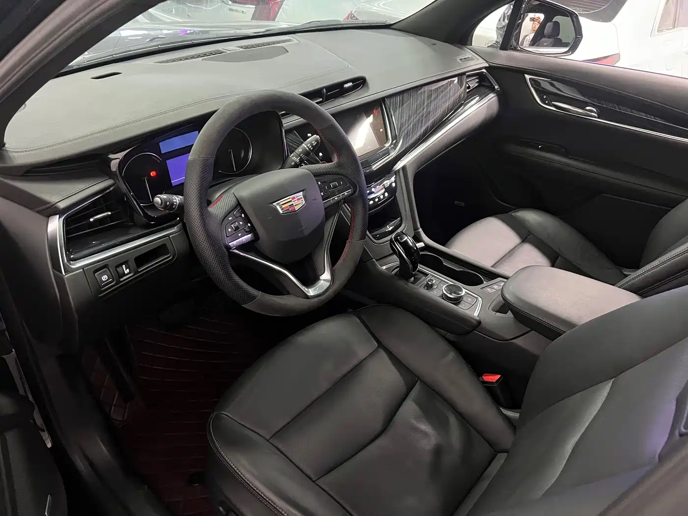 Cadillac XT6 2021 28T 6-Seater AWD Luxury фото 16