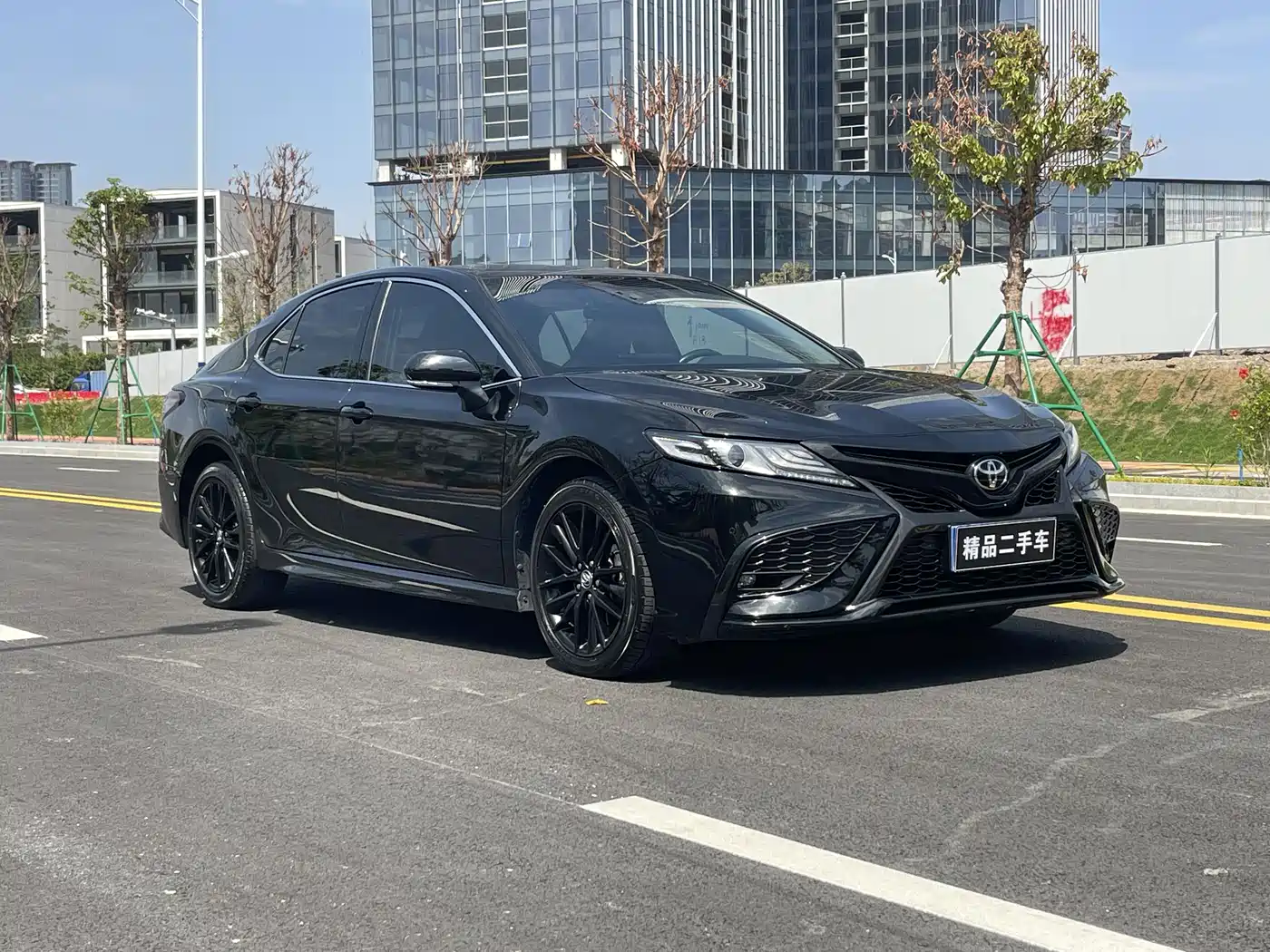 Toyota Camry 2022 2.0S Knight Edition фото 4