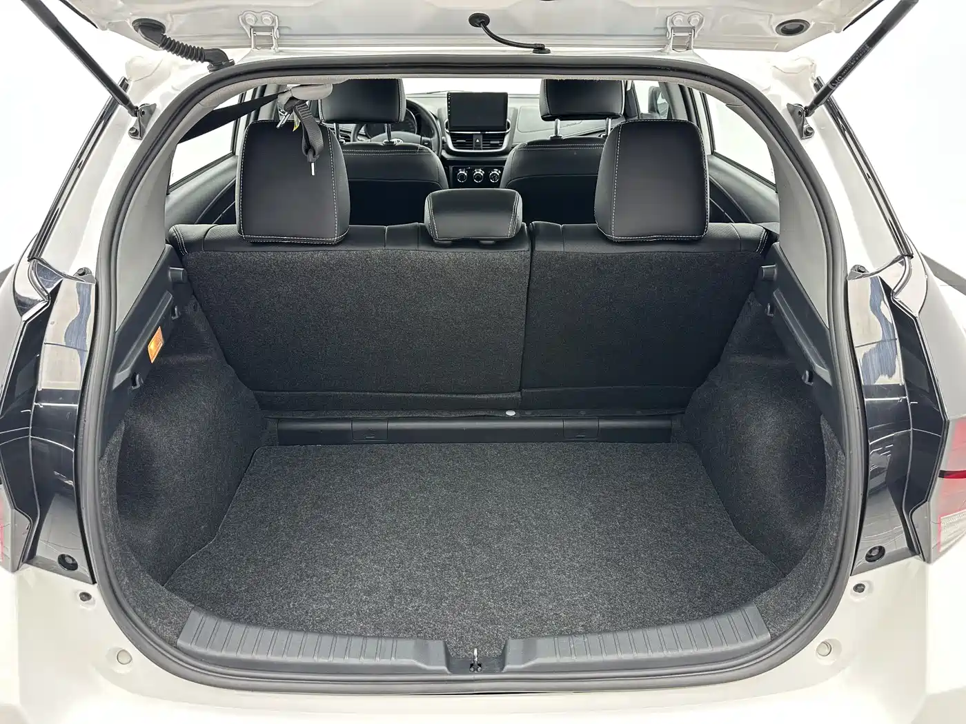 Toyota YARiS L Zhi Xuan 2022 Zhi Xuan X 1.5L CVT Luxury PLUS Edition фото 16