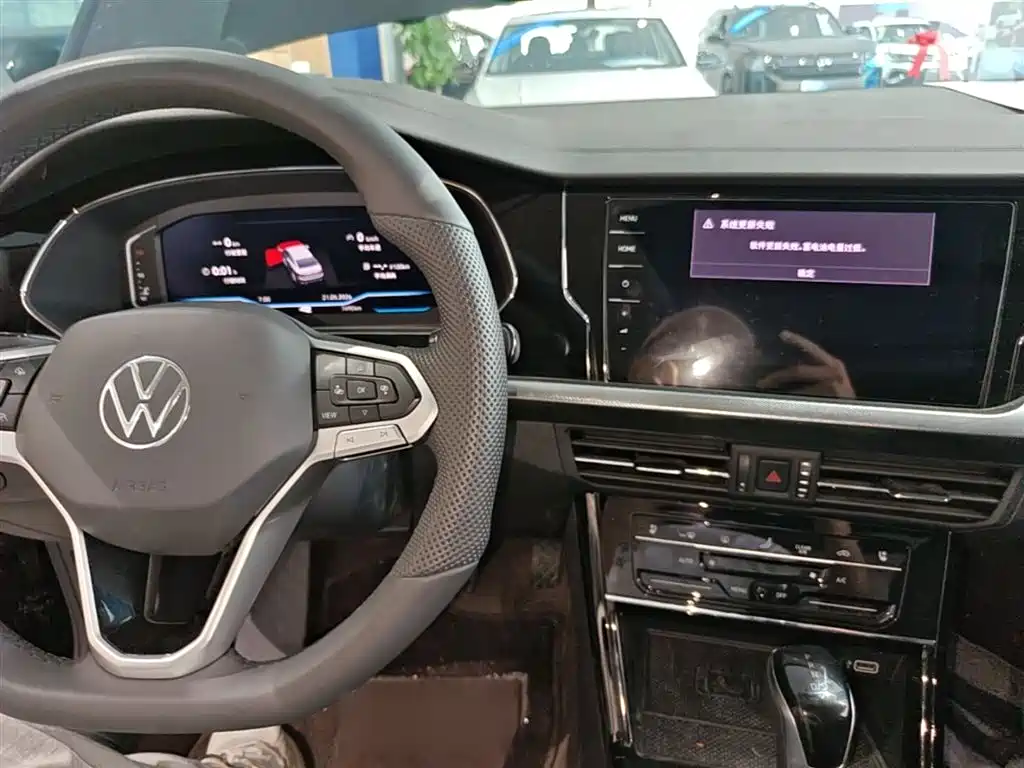 Volkswagen Passat 2025 Outstanding 380TSI Starlight Dragon Glory Edition фото 10