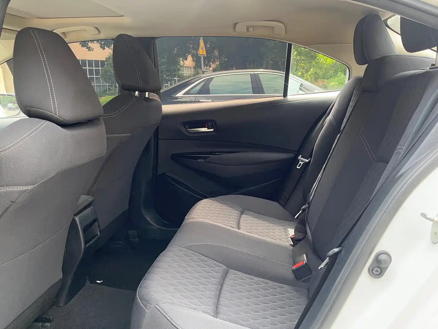 Toyota Allion 2023 2.0L Elite Edition фото 8