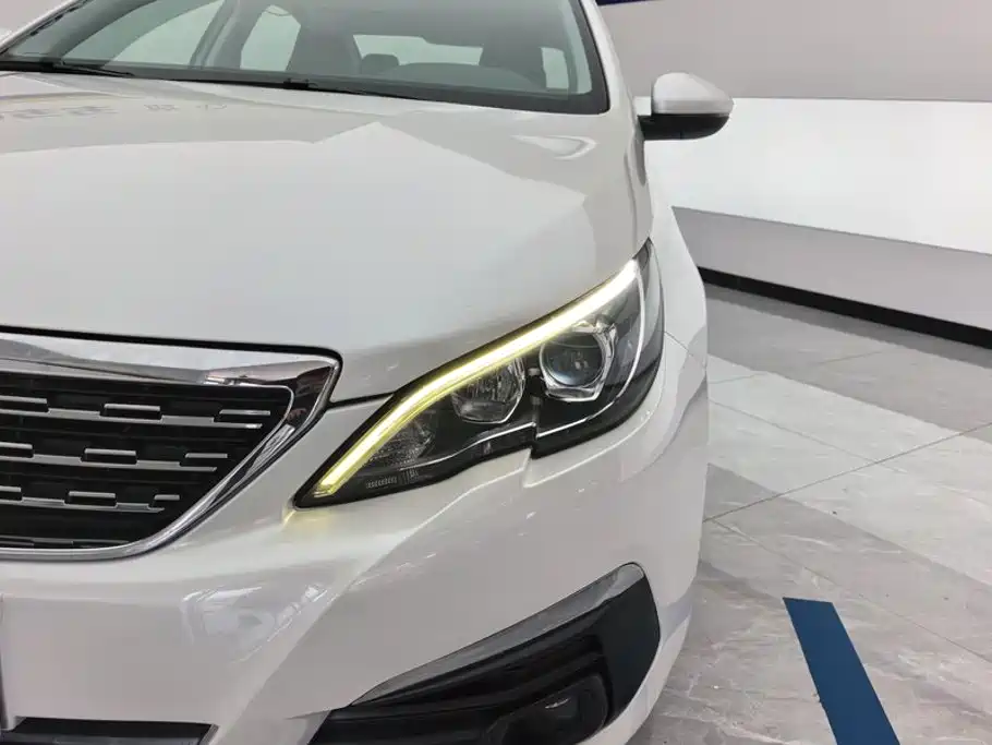 Peugeot 308 2018 2018 1.6L Auto Luxury Edition
