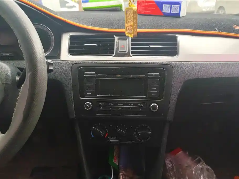 Škoda Rapid 2018 1.6L Manual Comfort Edition фото 13