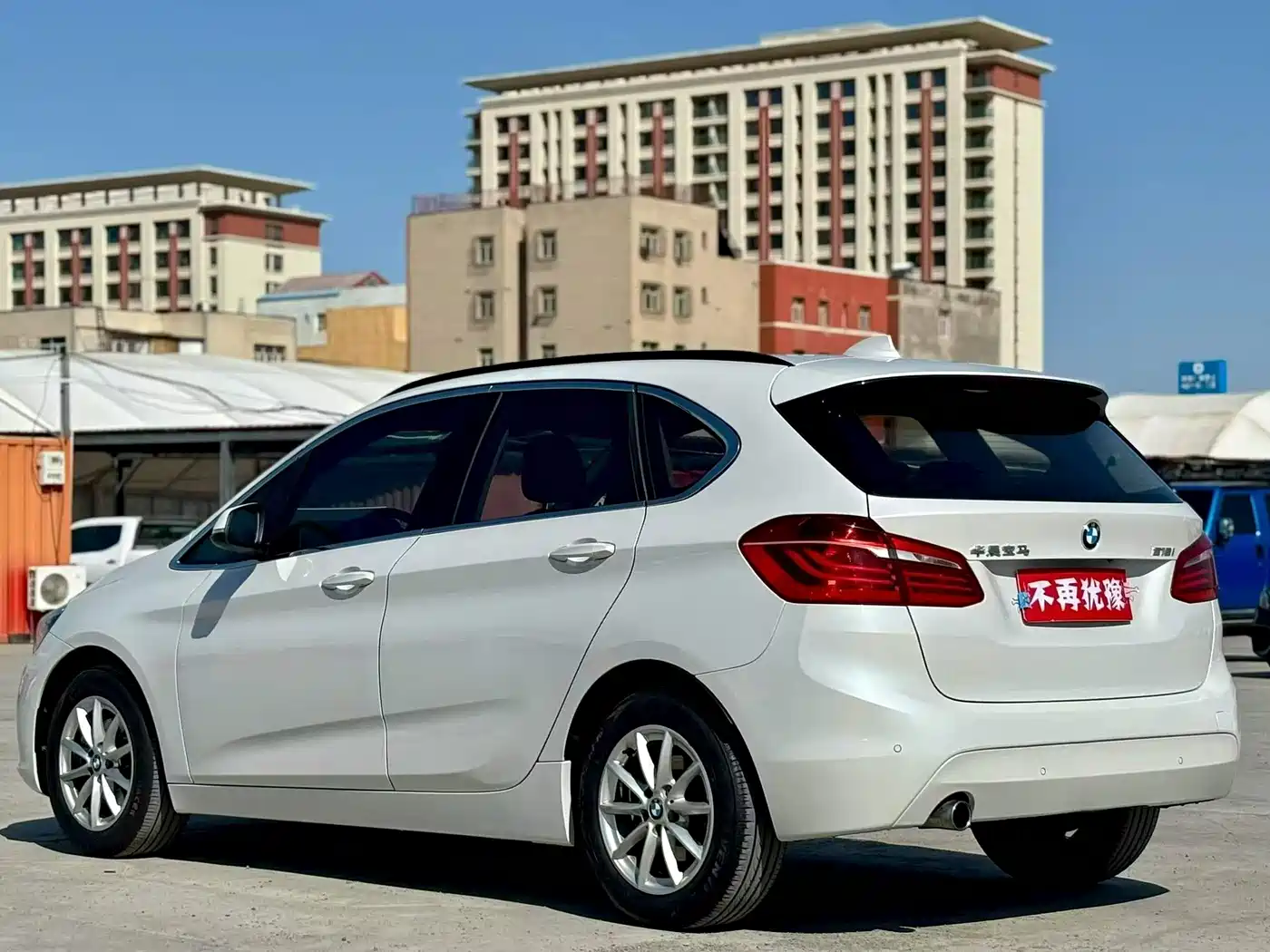 BMW 2 Series Touring 2016 218i Fashion Model фото 7