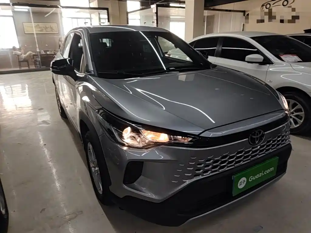 Toyota Corolla Cross 2025 2.0L Pioneer Edition фото 4