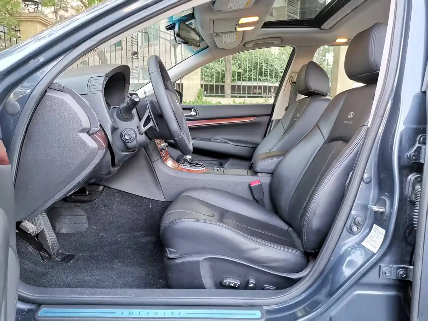 Infiniti G Series 2010 G37 Sedan фото 10