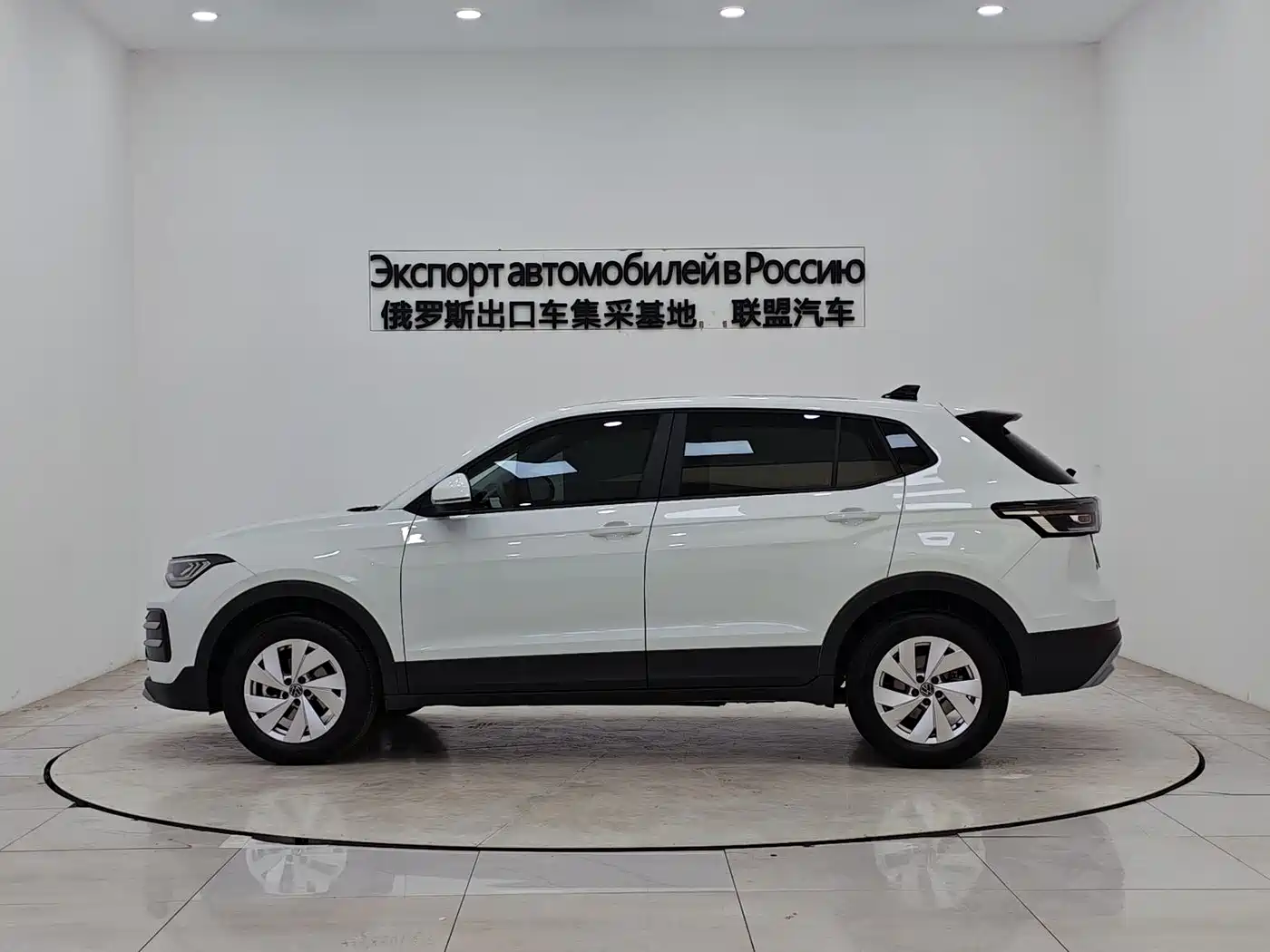 Volkswagen Tharu 2025 Model Rising Star 1.5L Advance Edition фото 5