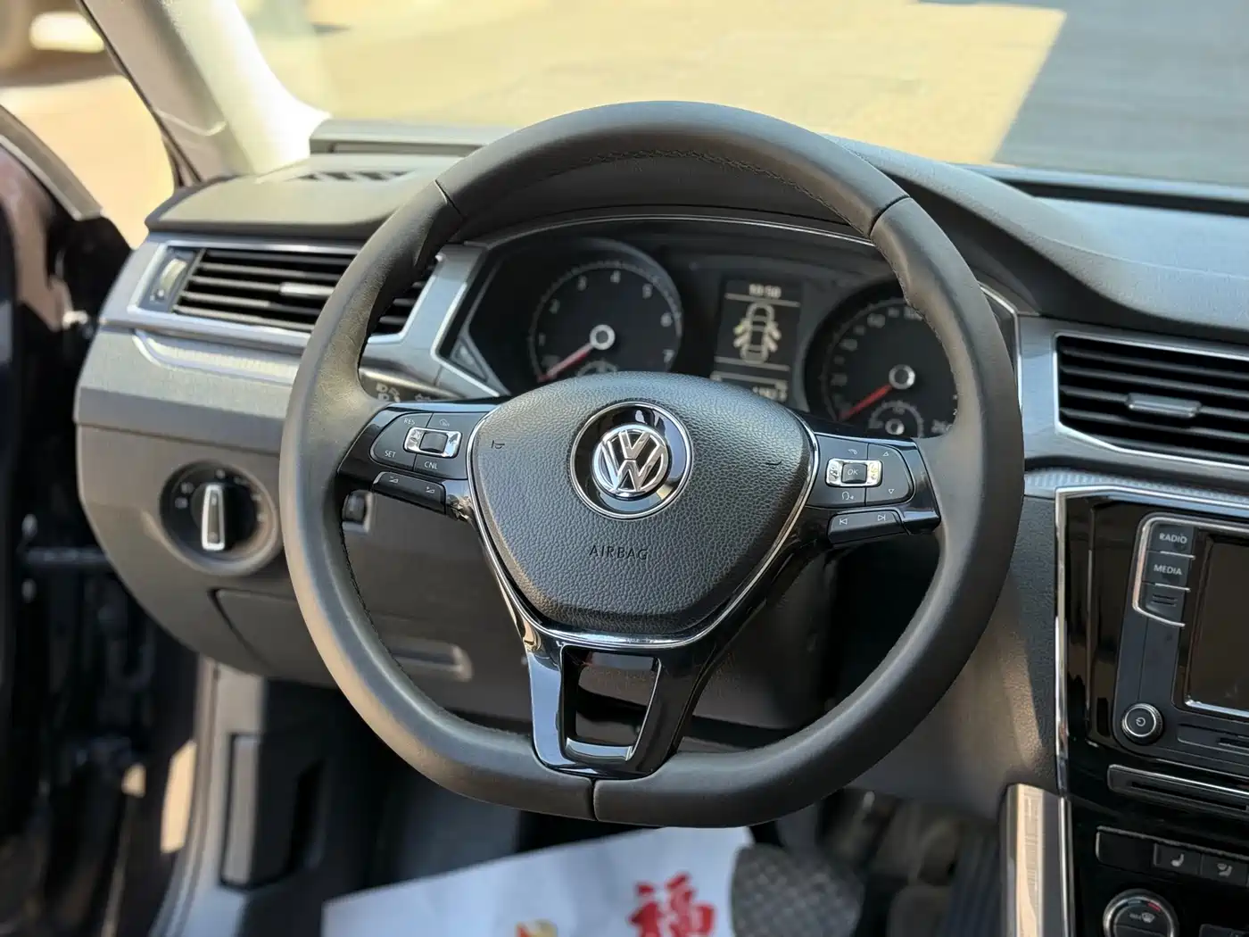 Volkswagen Passat 2017 330TSI DSG Prestige фото 4