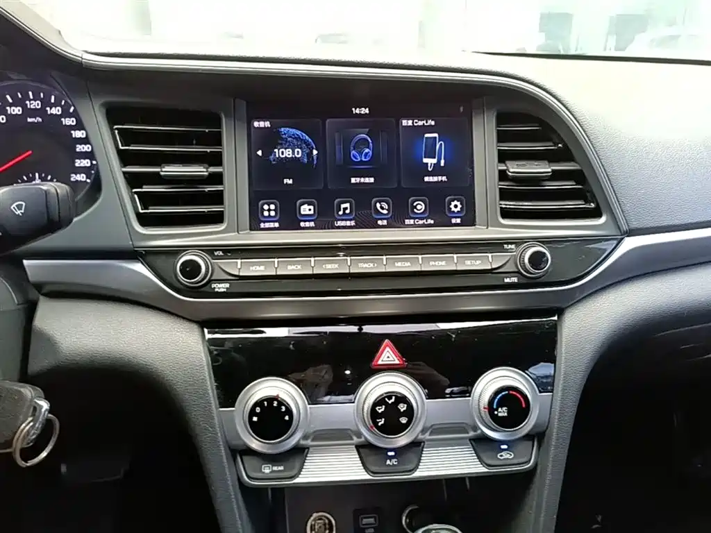 Hyundai Elantra 2020 1.5L CVT Smart Style·Elite фото 13