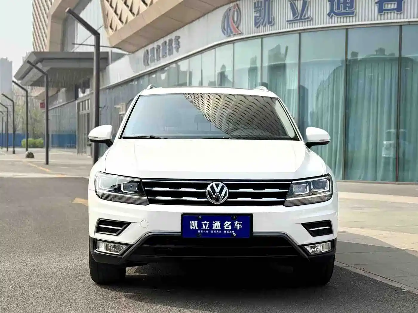 Volkswagen Tiguan L 2019 Facelift 280TSI Auto 2WD Panorama Comfort China VI фото 2
