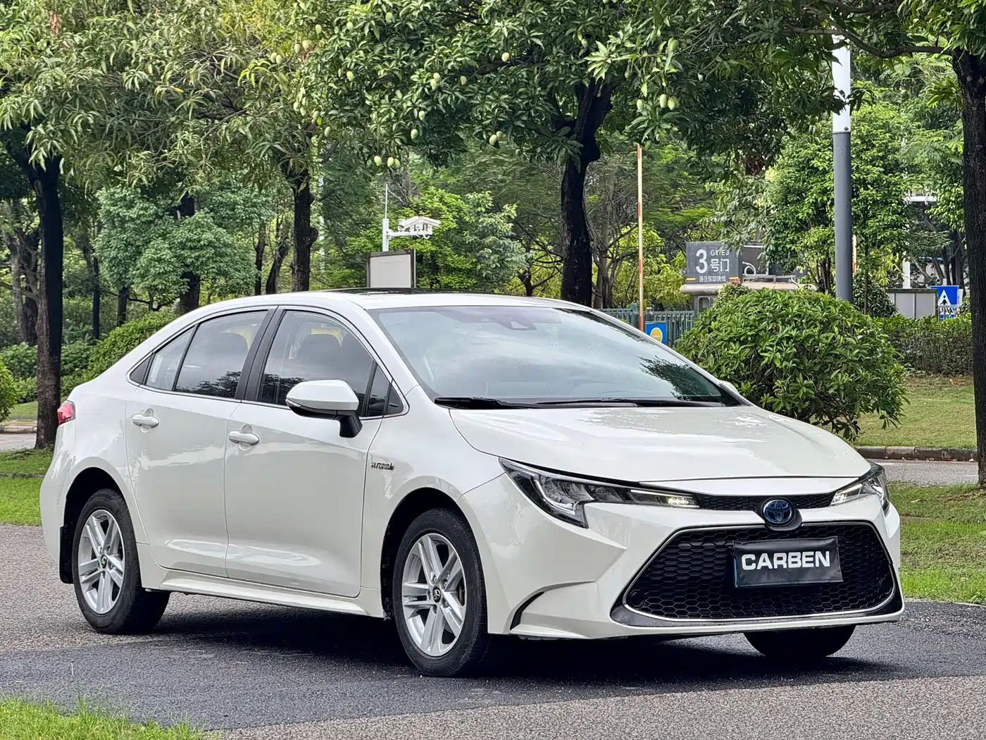 Toyota Levin 2019 Hybrid 1.8H E-CVT Luxury Edition China VI фото 3