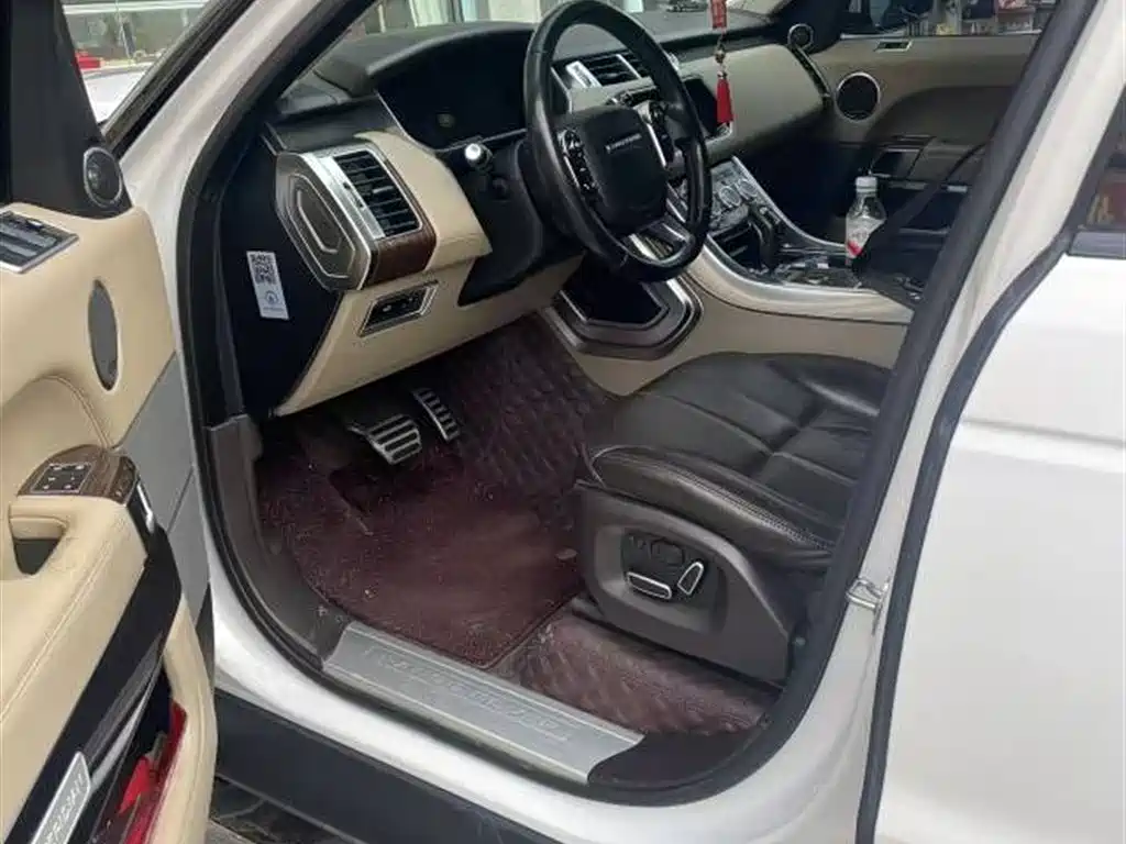 Land Rover Range Rover Sport 2015 3.0 SC V6 HSE фото 5