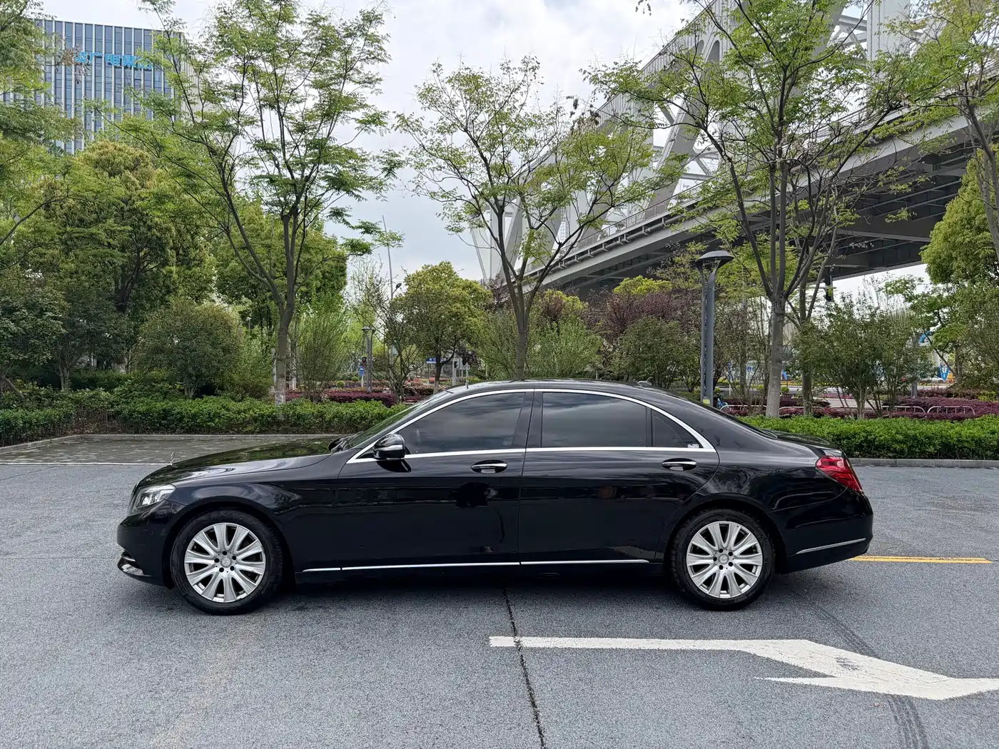 Mercedes-Benz S-Class 2016 S 320 L Business Edition фото 4