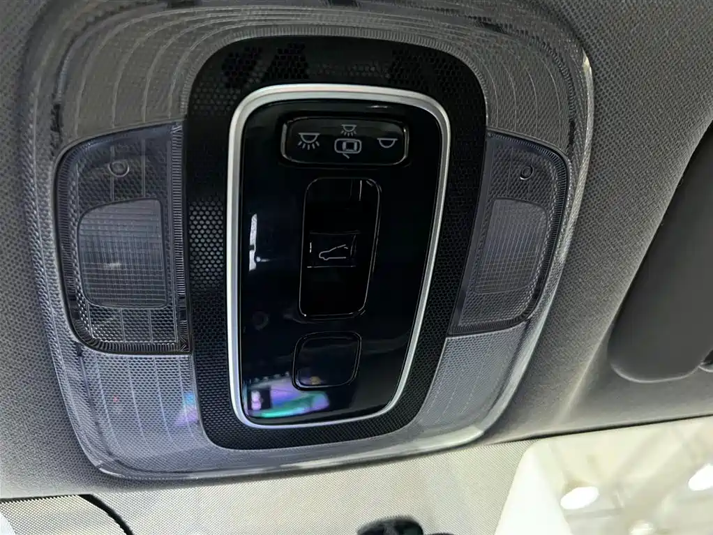 Hyundai Elantra 2023 1.5L CVT GLX Elite Edition фото 15