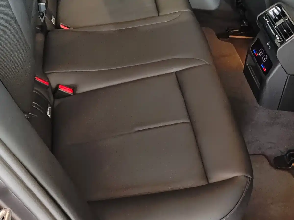 BMW M235L 2026 M235L фото 6