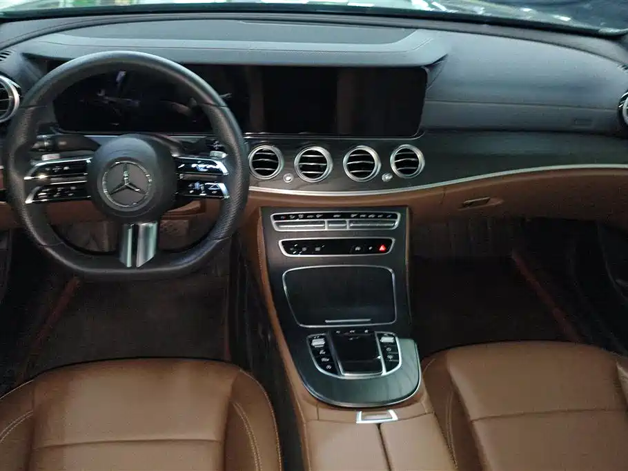 Mercedes-Benz E-Class 2022 E 300 L Sport Luxury фото 12