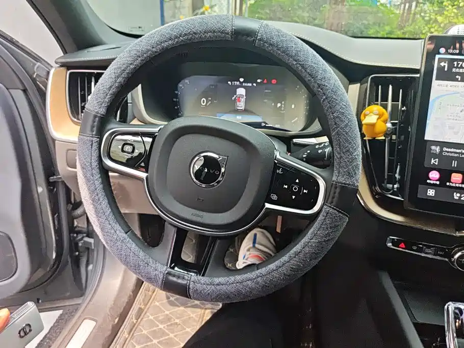 Volvo XC60 2026 2026 Model B5 AWD Premium Luxury