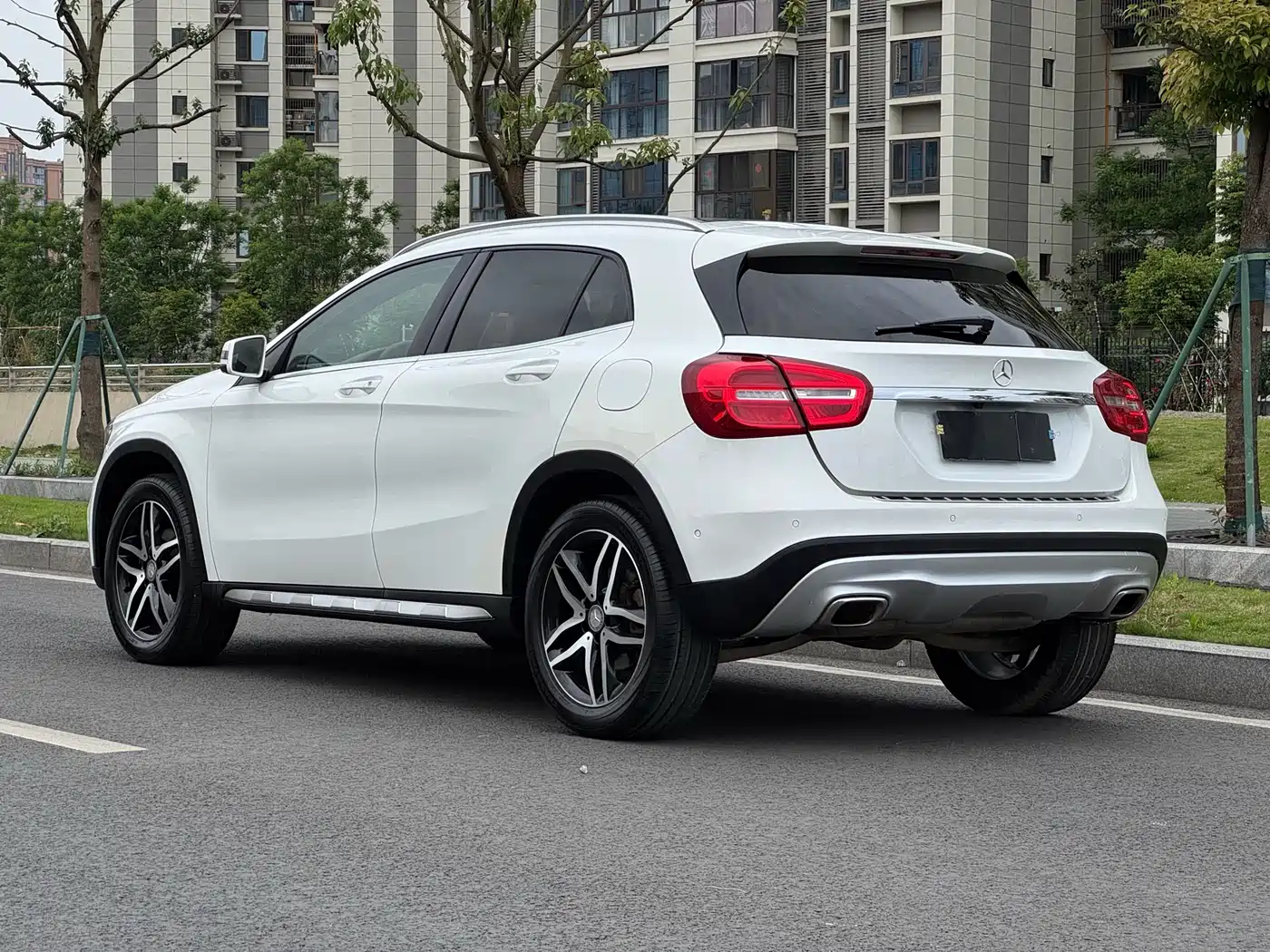 Mercedes-Benz GLA 2016 GLA 200 Fashion фото 14