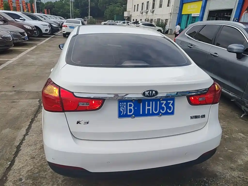 Kia K3 2015 1.6L Automatic GLS фото 6