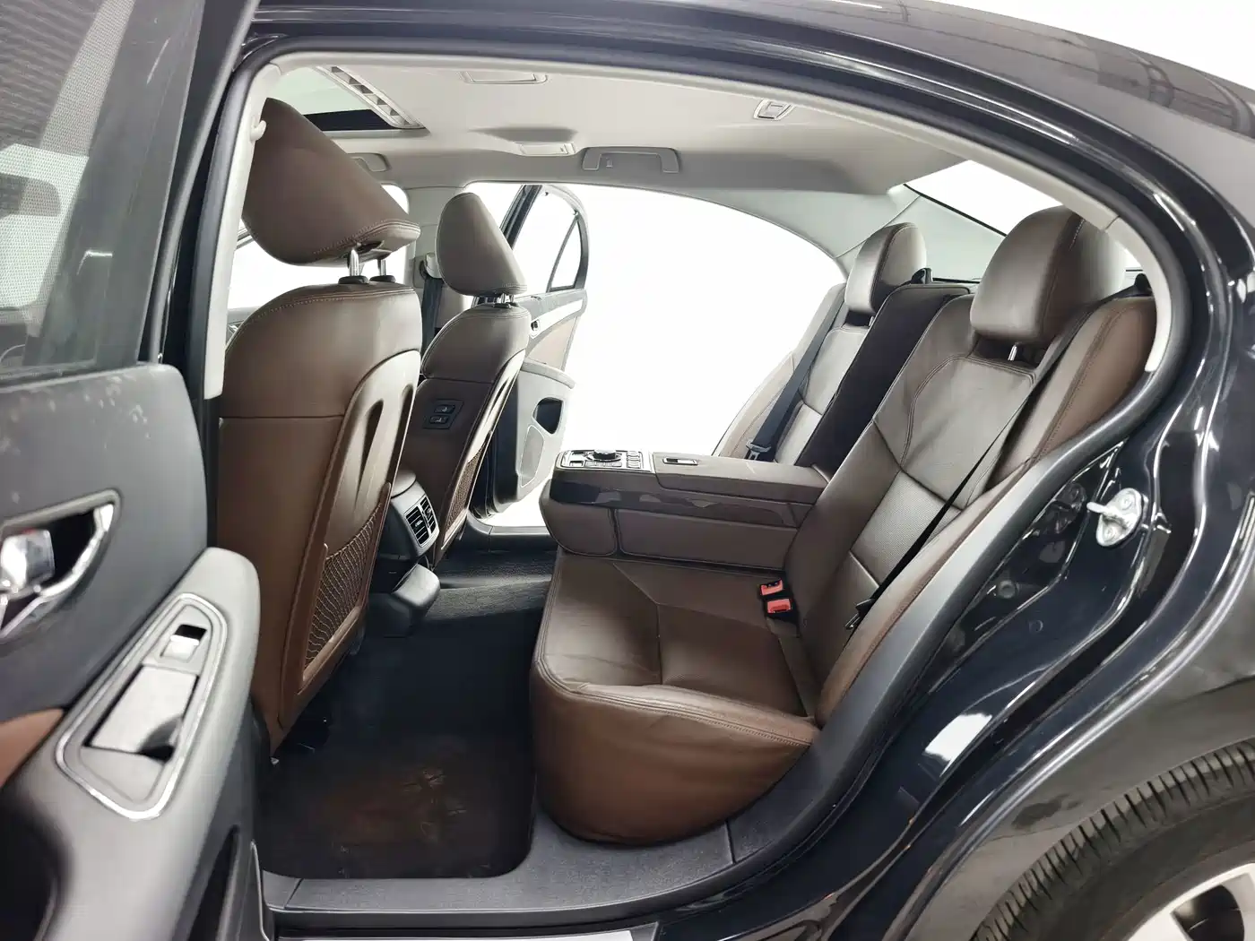 Hongqi H7 2017 2015 2.0T Luxury
